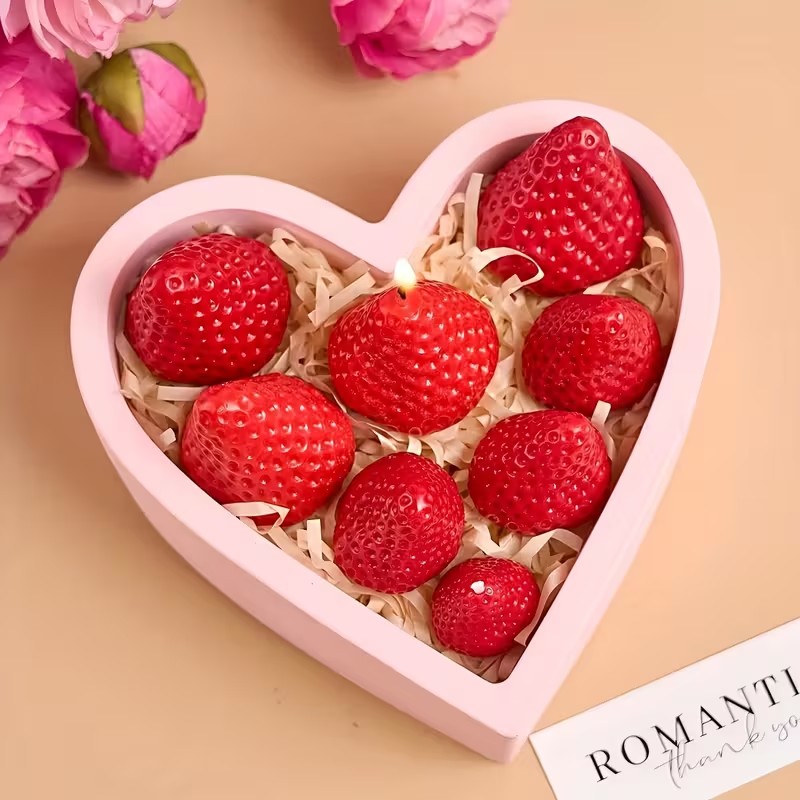 Strawberry Silicone Candle Mol - огляд і ціна Soap Making Workshop
