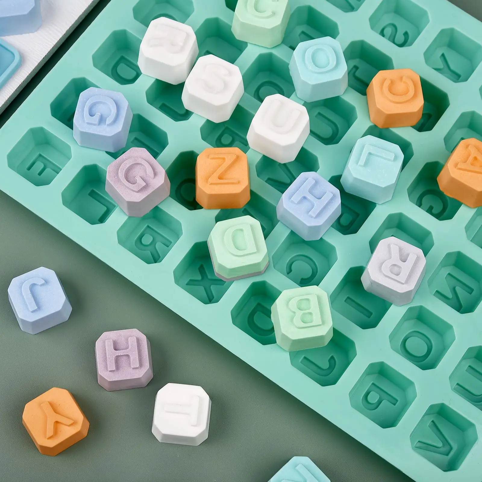48 Letter Enghish Alphabet let - огляд і ціна Soap Making Bar