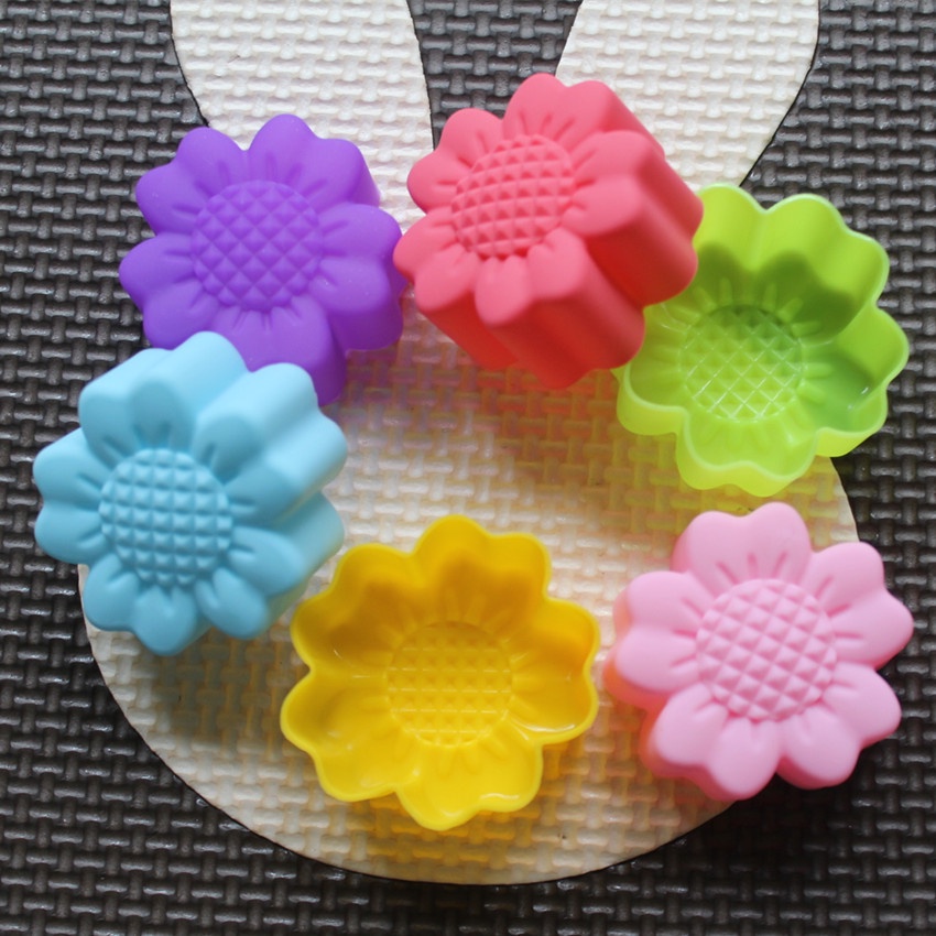 6 Pcs Set Non-Stick Flower Des - огляд і ціна Soap Making Workshop